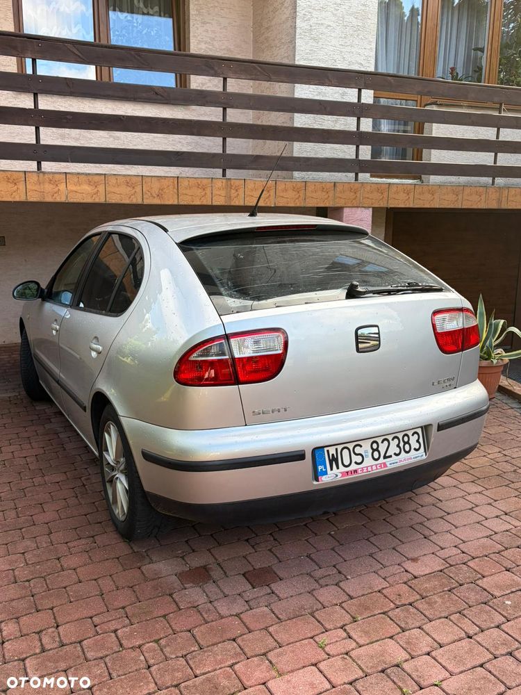 Seat Leon 1.8 Signo - 3