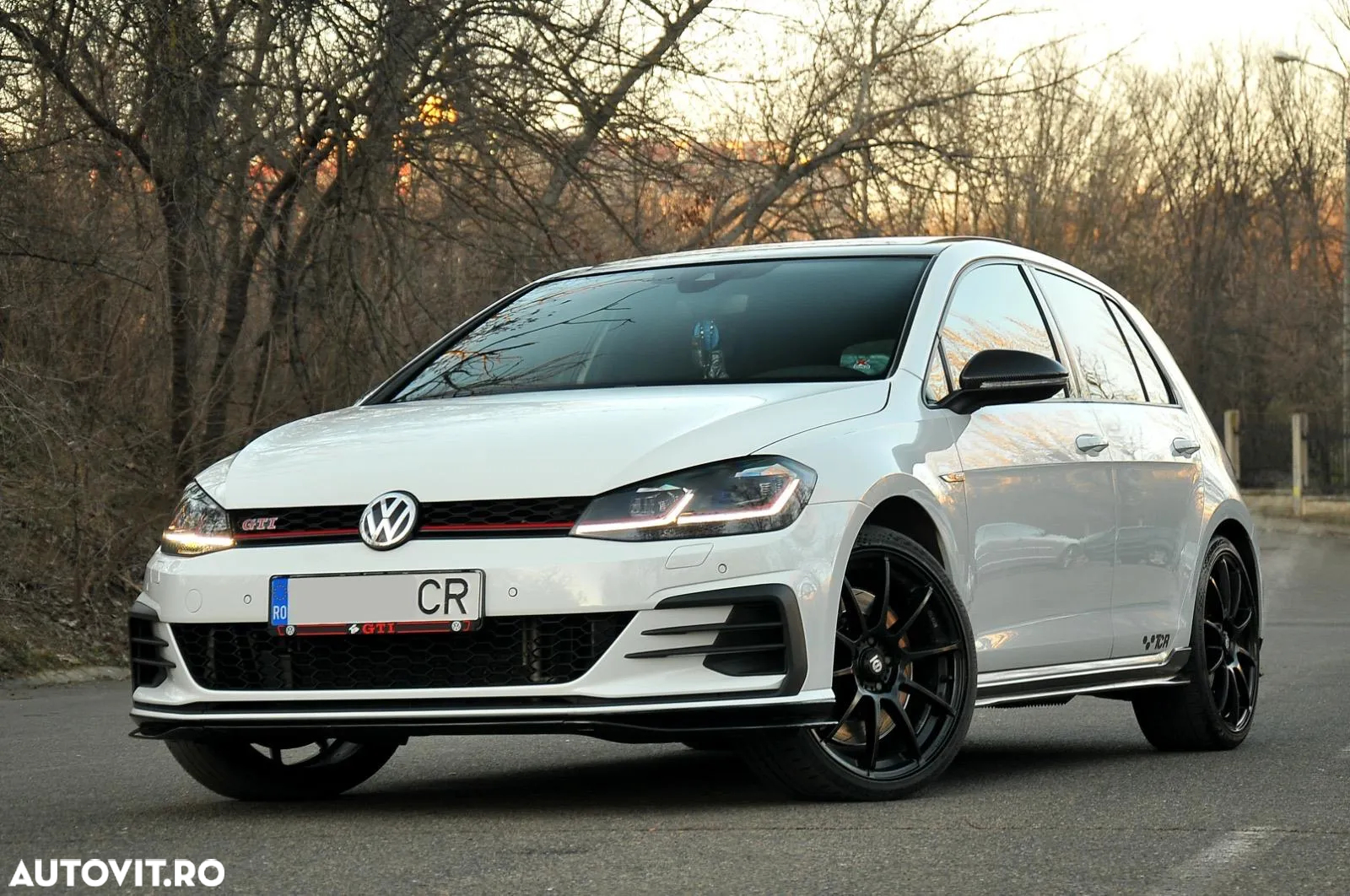 Volkswagen Golf 2.0 TSI DSG GTI Performance - 2