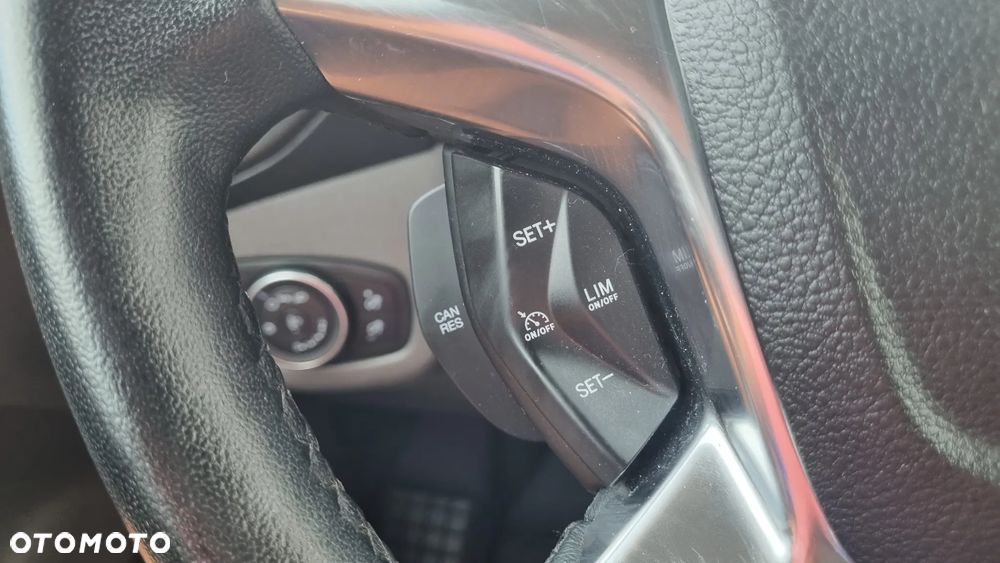Ford Connect - 16