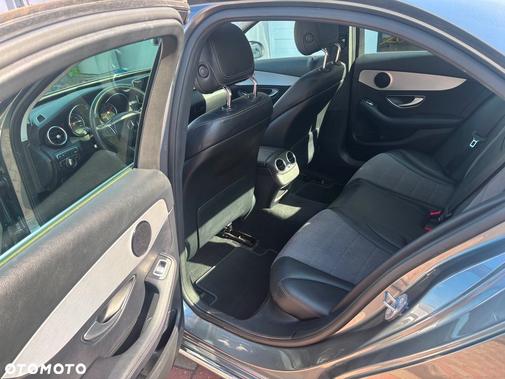 Mercedes-Benz Klasa C 250 9G-TRONIC Avantgarde - 9