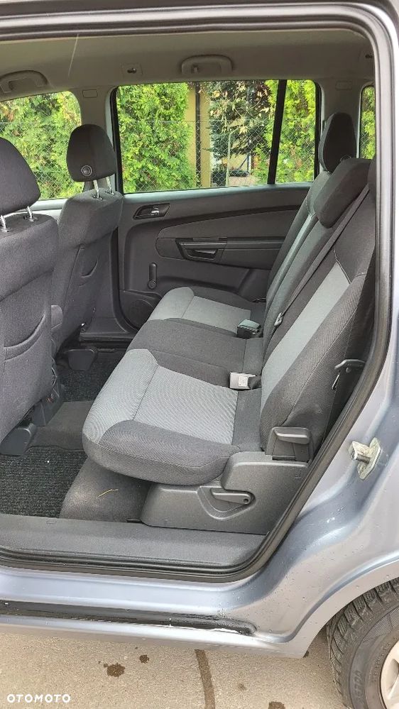 Opel Zafira 1.8 Elegance - 18
