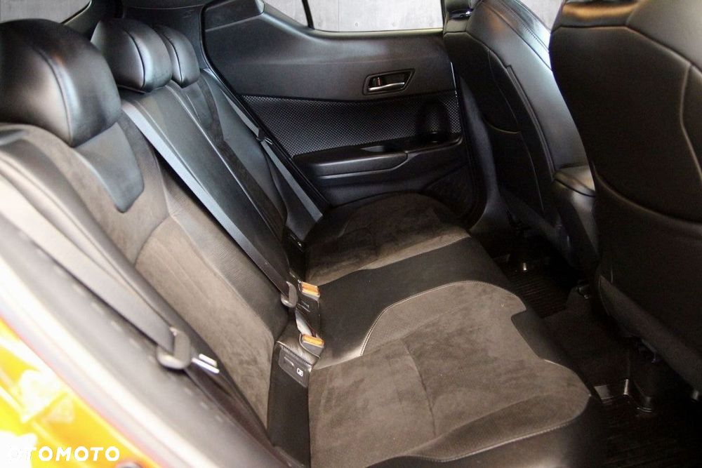 Toyota C-HR Lounge - 17
