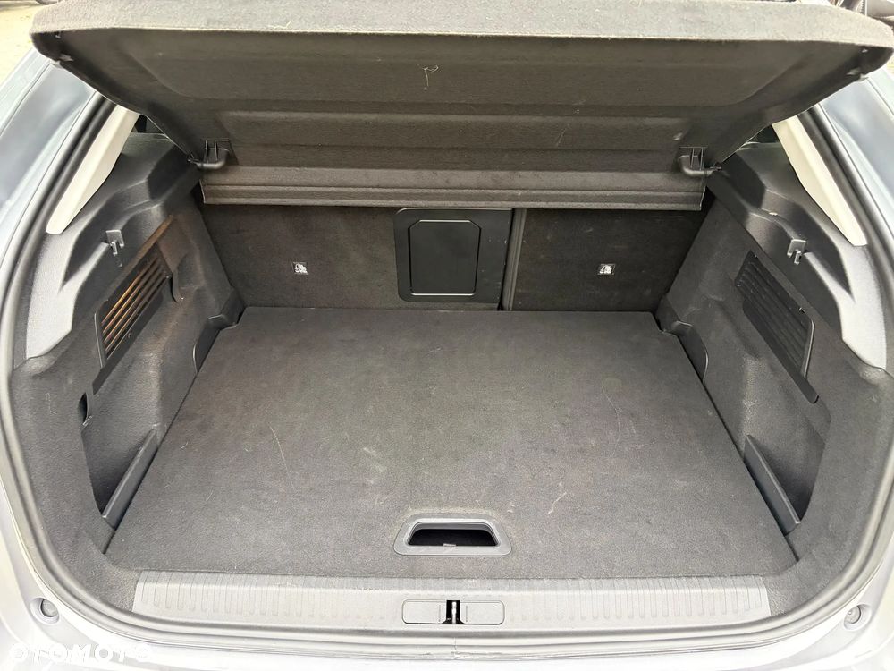 Citroën C4 1.2 PureTech Shine S&S - 21
