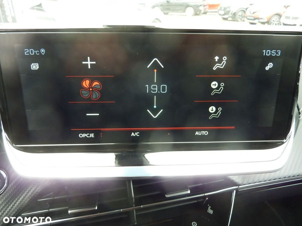 Peugeot 2008 - 23