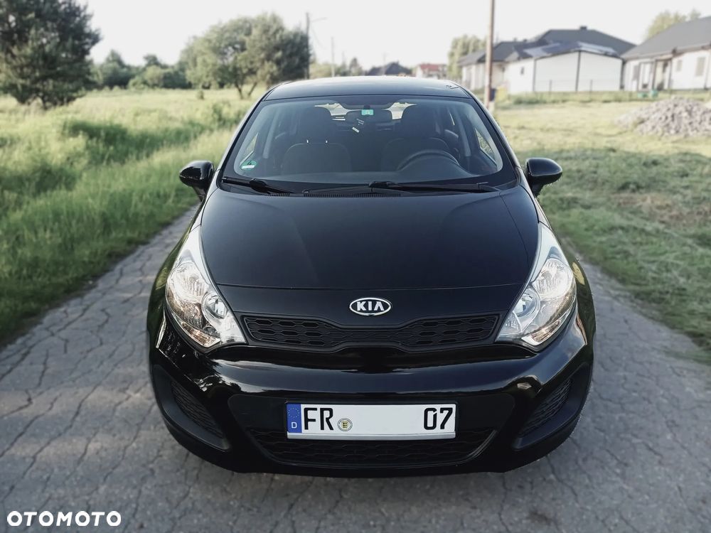 Kia Rio - 5