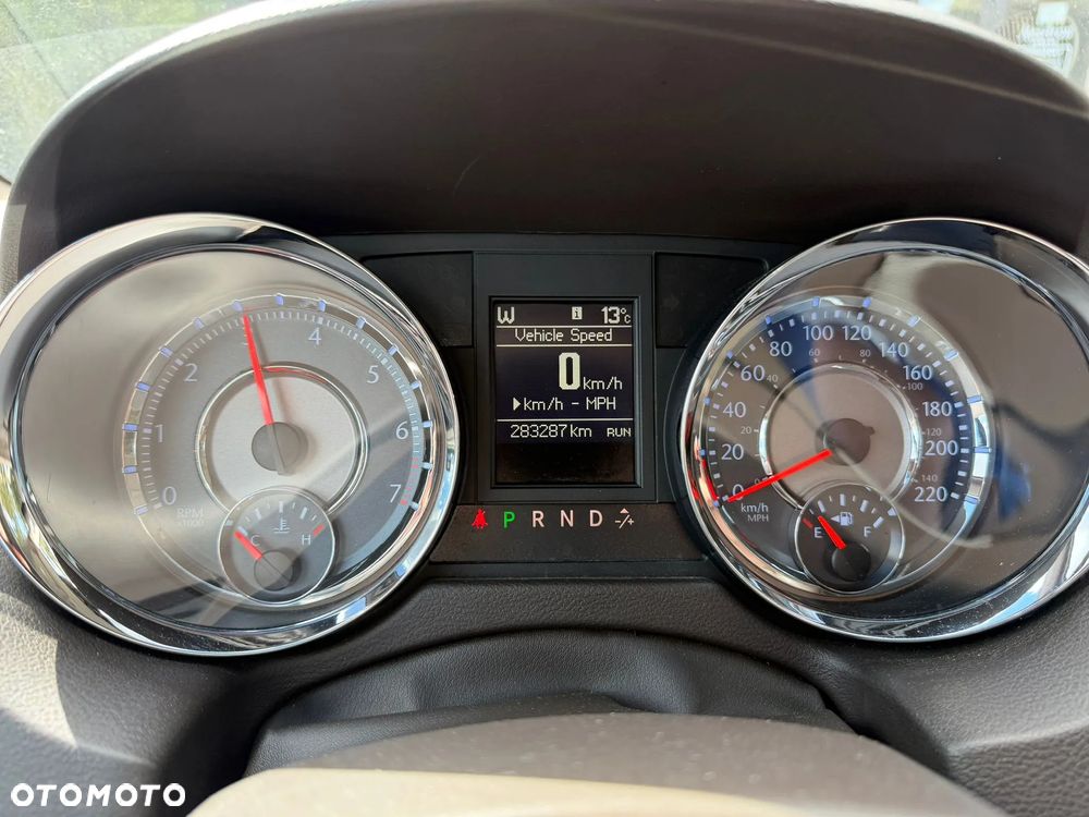 Lancia Voyager 3.6 Platinum Euro6 - 19