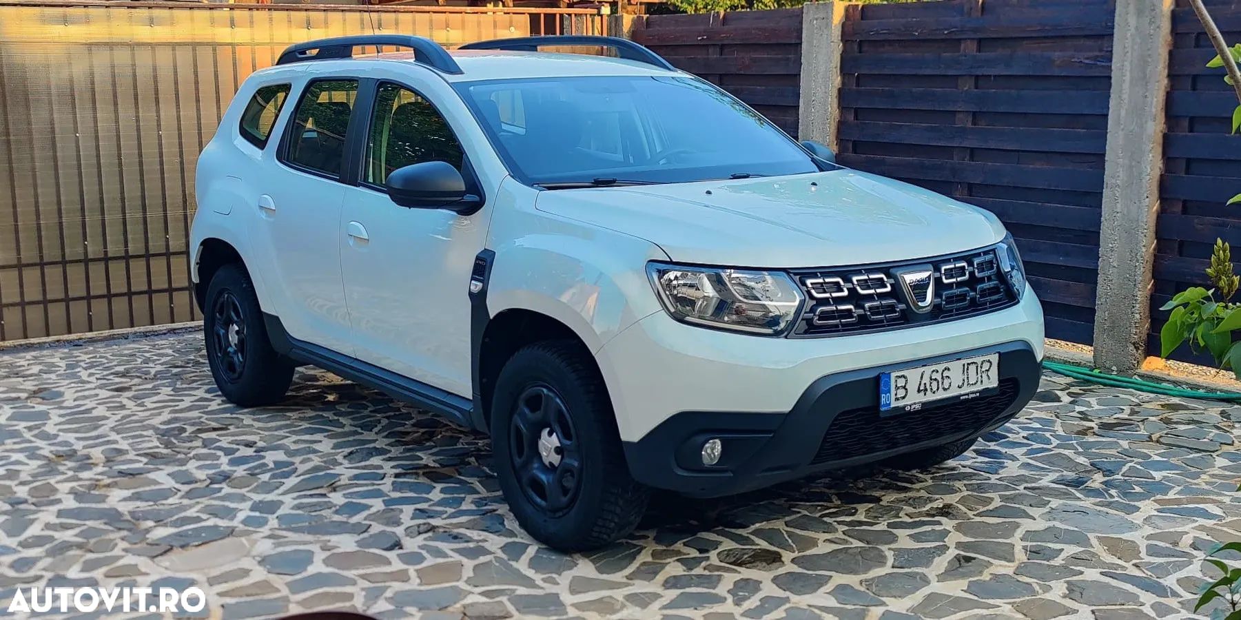 Dacia Duster 1.5 Blue dCi 4WD Essential - 1