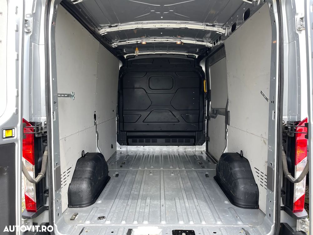 Ford Transit - 9