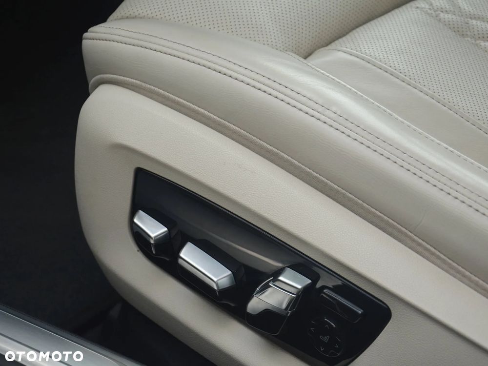 BMW Seria 7 750d xDrive sport - 11