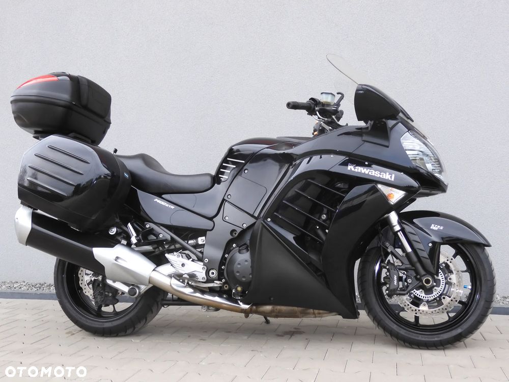 Kawasaki GTR - 19