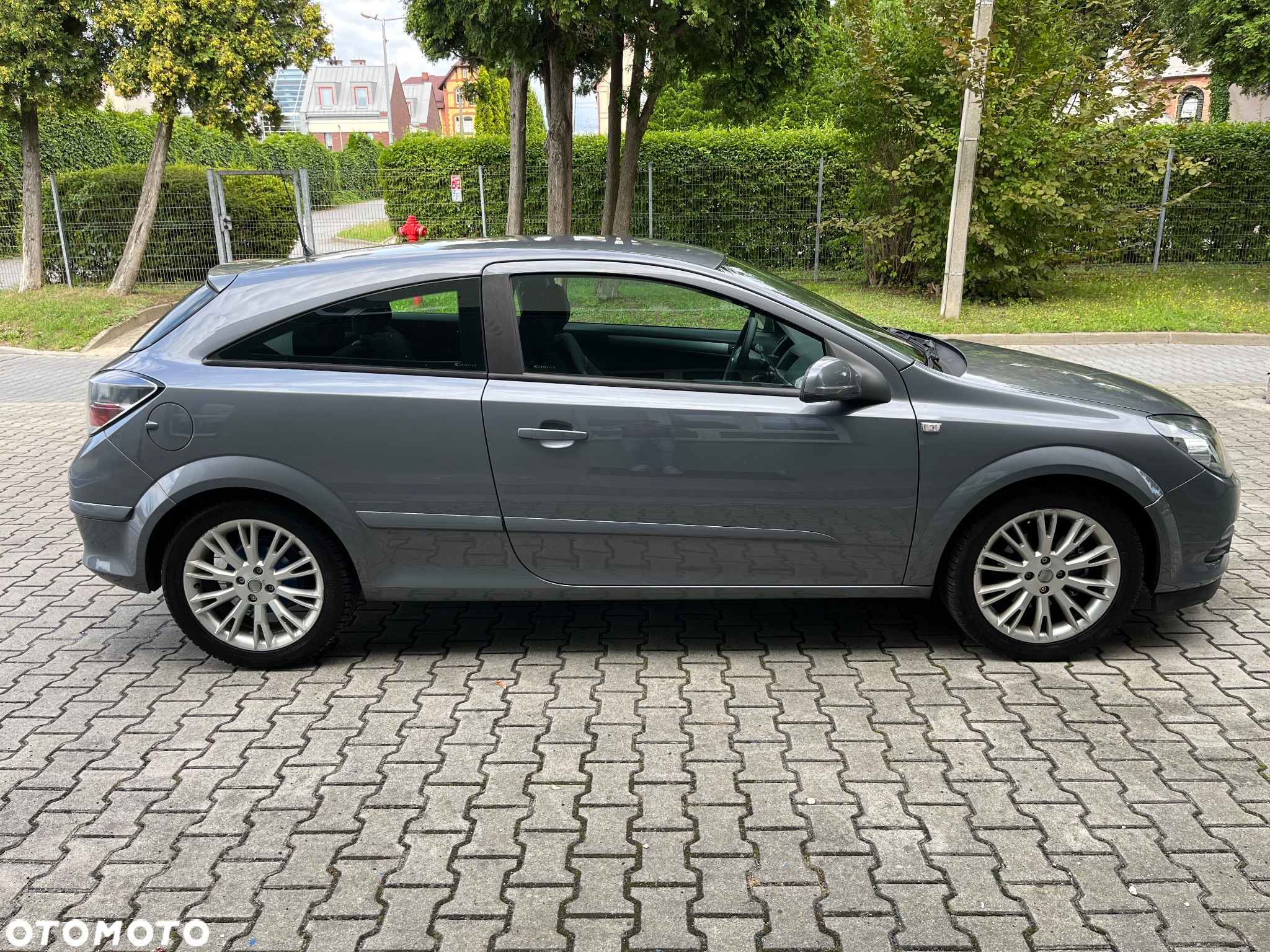 Opel Astra GTC 1.4 Easytronic - 16
