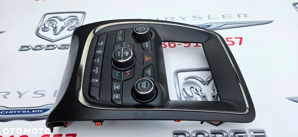 Dodge Durango 2017-2020 Panel klimatyzacji AC Panel sterowania nawiewem P68333643AA Ramka wyświetlacza radia MAŁY WYŚWIETLACZ - 7