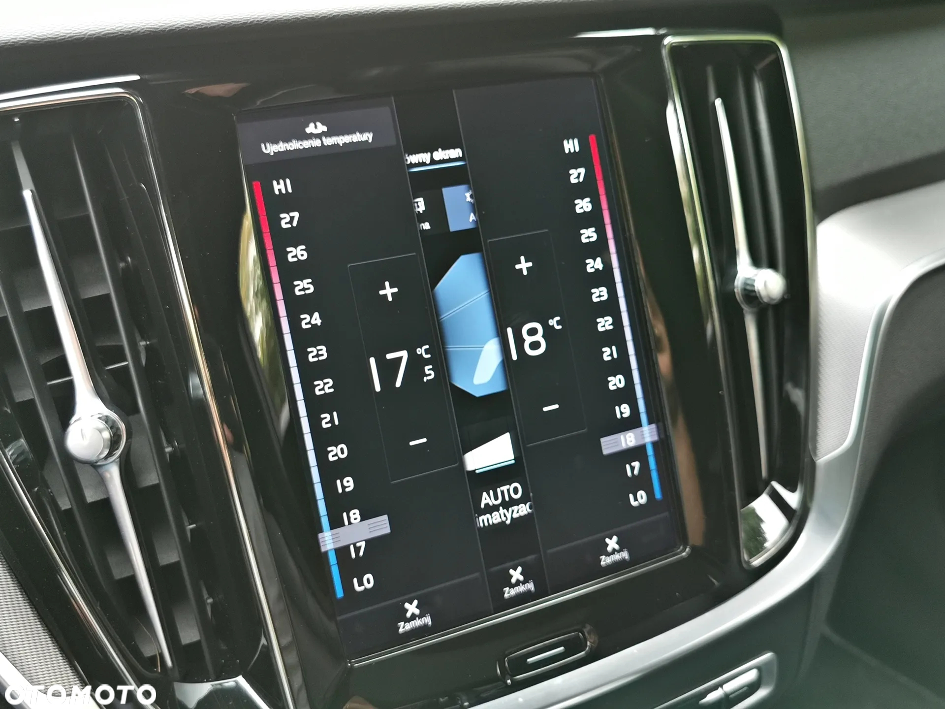 Volvo V60 D3 Geartronic R-Design - 29