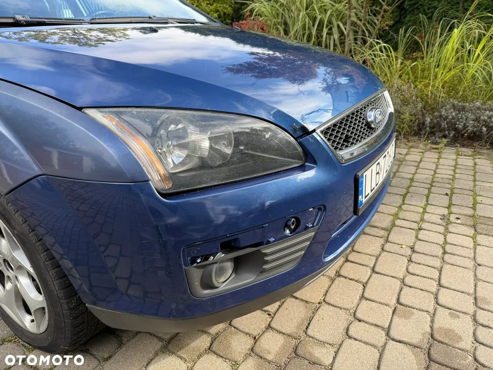 Ford Focus 1.8 FF Ghia - 19