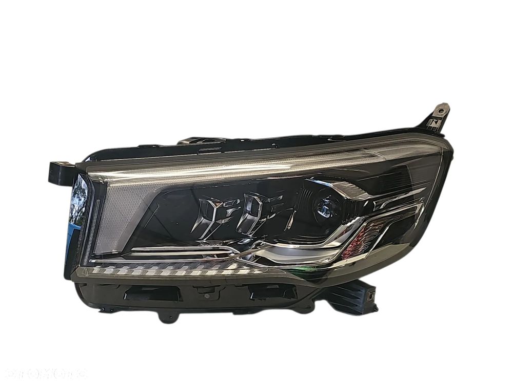 LAMPA PRZEDNIA PRZÓD LEWA Maxus Deliver 9 FULL LED C00113995