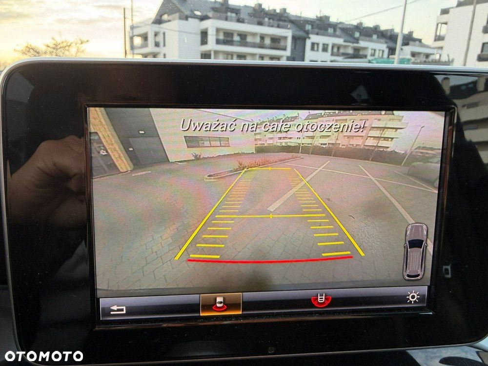 Mercedes-Benz GLC - 16