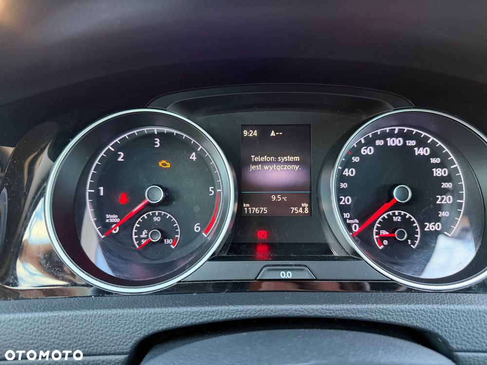 Volkswagen Golf 1.6 TDI BlueMotion Technology Allstar - 14