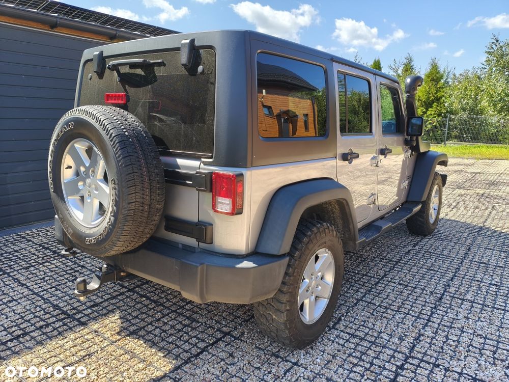 Jeep Wrangler - 2