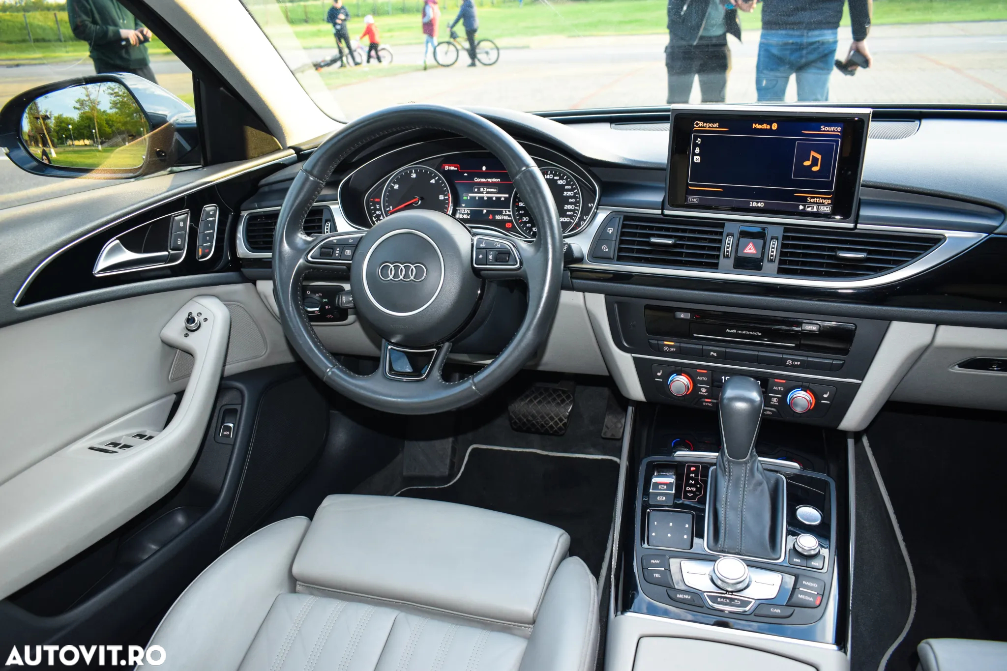 Audi A6 Avant 2.0 TDI Ultra DPF S tronic - 24