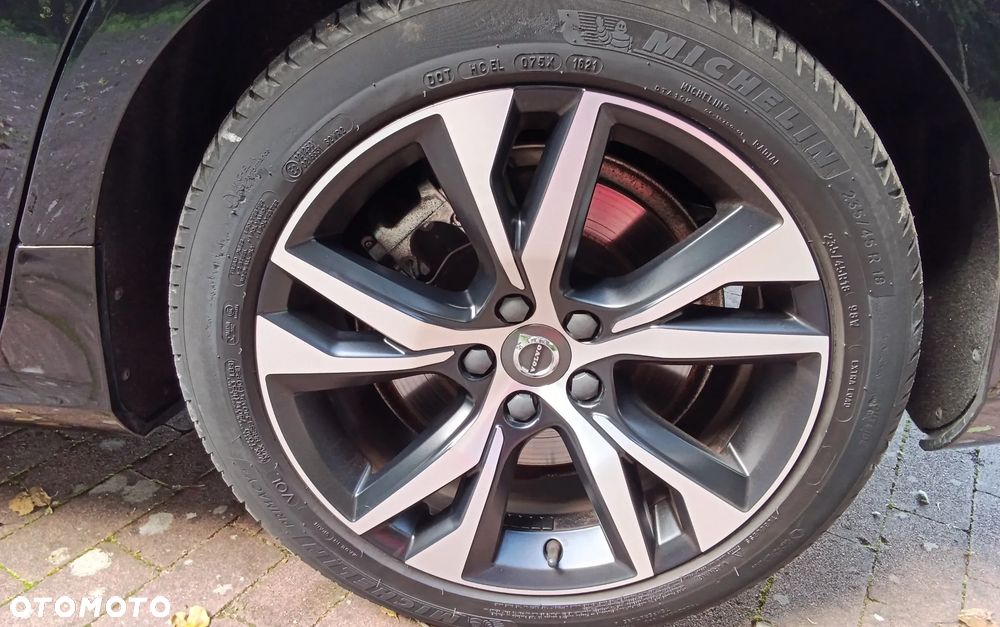 Volvo V60 B5 B R-Design - 21