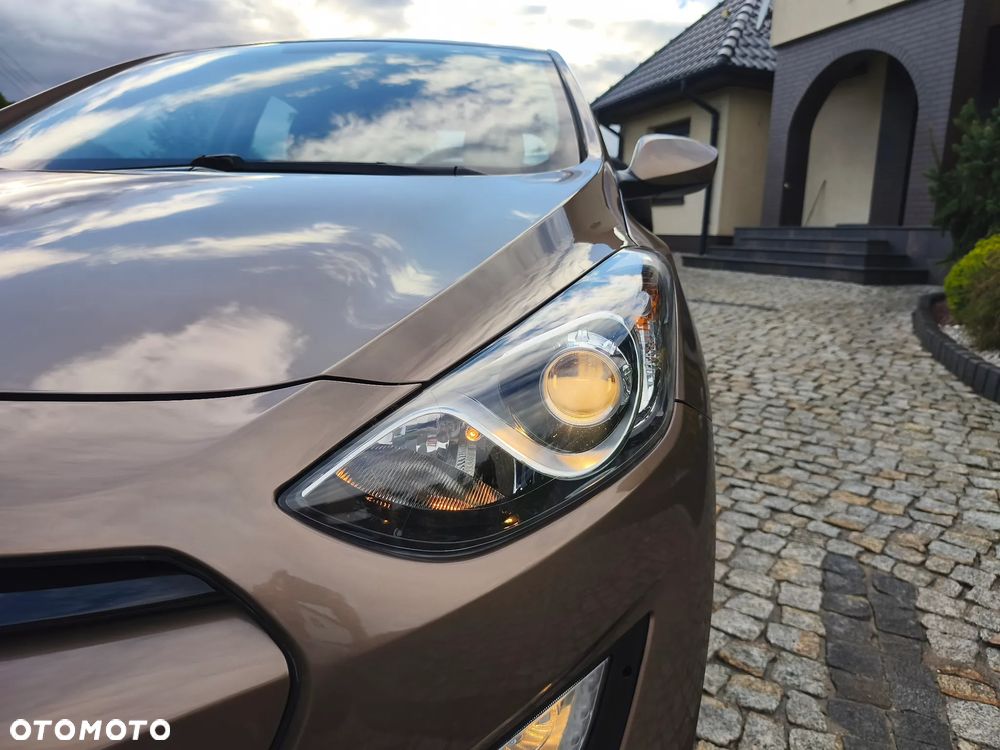 Hyundai i30 1.6 Trend - 20