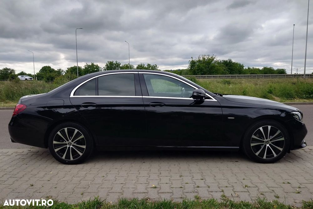 Mercedes-Benz E 200 Aut. - 12
