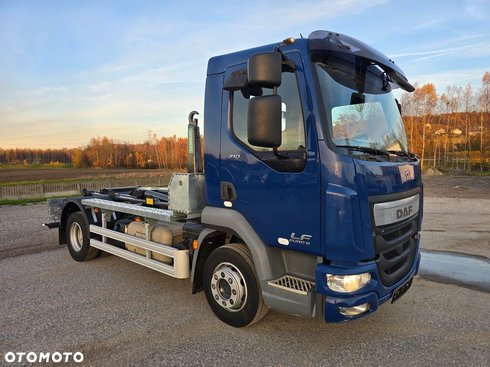 DAF LF 210 Hakowiec 2015 SKIBICKI E6 11990kg KP7 hak gruz śmieci budowlane kontener do hakowca - 2