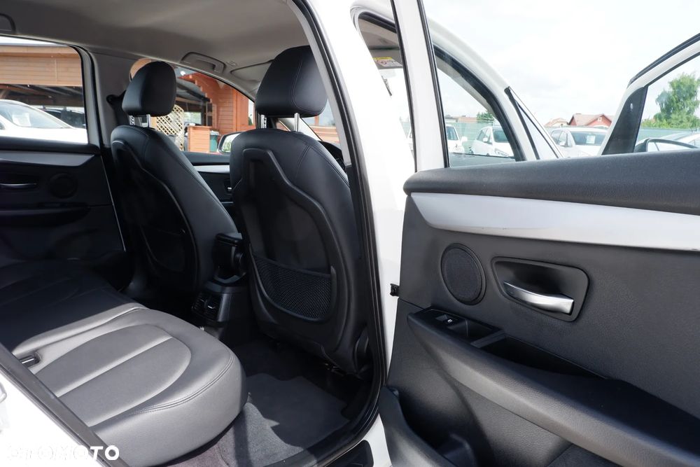 BMW Seria 2 216d Advantage - 10
