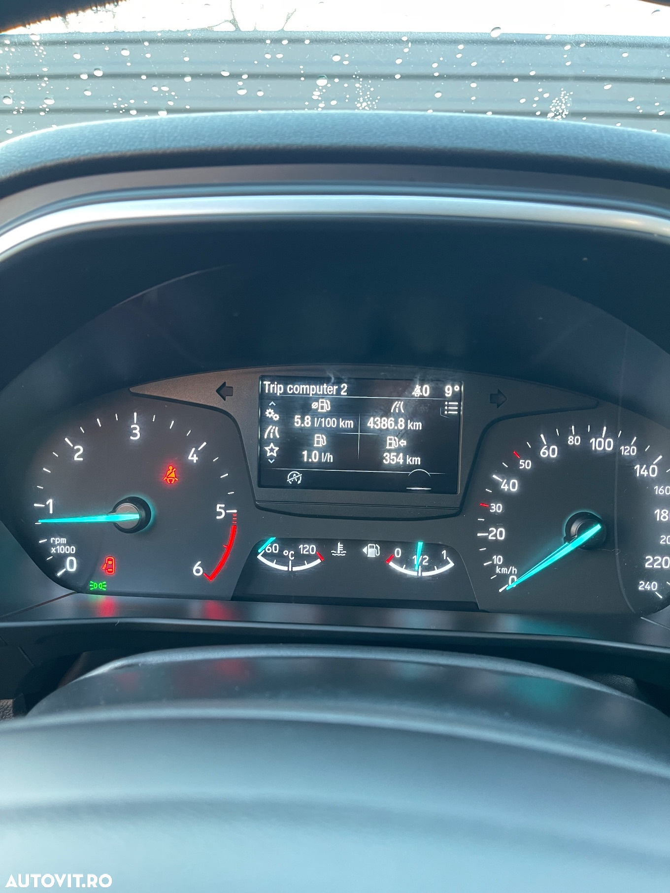 Ford Focus 1.5 EcoBlue Active - 6
