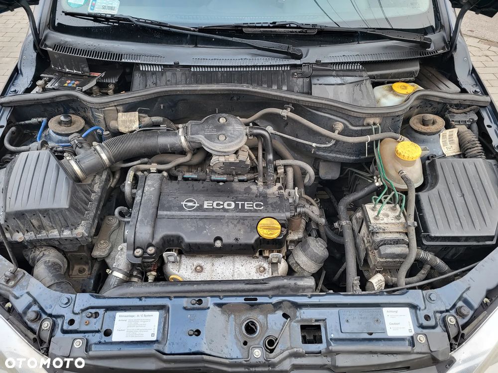 Opel Corsa 1.2 16V Sport - 5