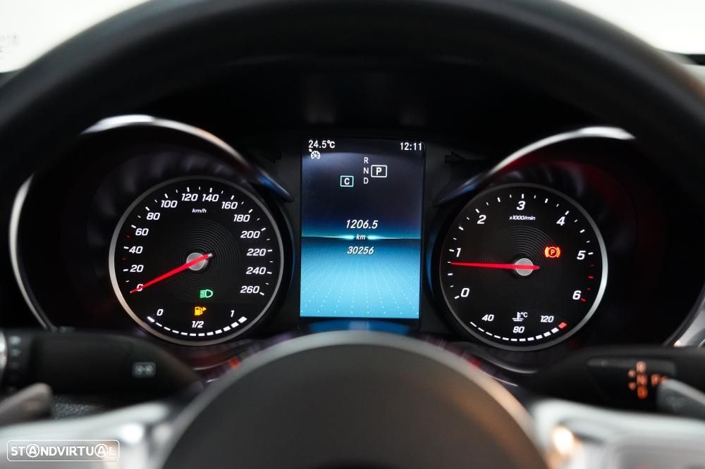 Mercedes-Benz C 220 d Cabrio AMG Line Aut. - 11