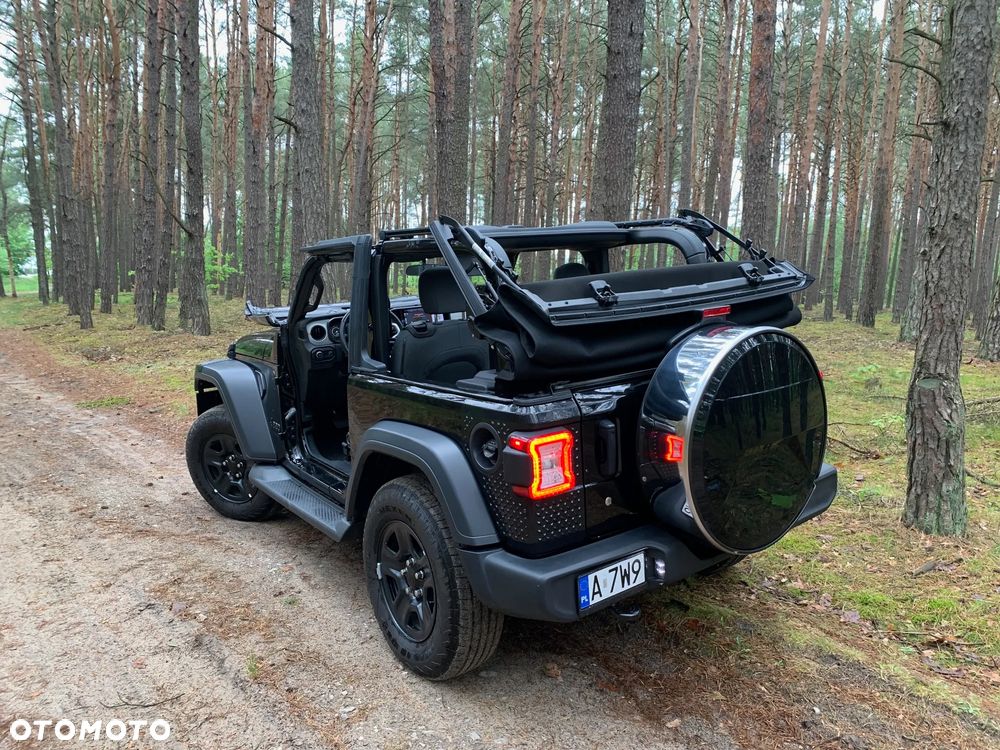 Jeep Wrangler - 5
