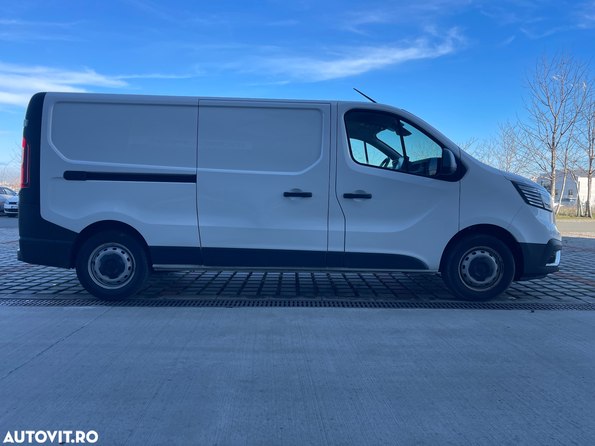 Renault Trafic - 13
