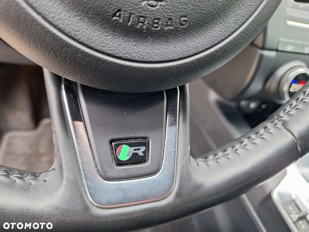 Jaguar E-Pace 2.0 i4D AWD R-Dynamic - 19