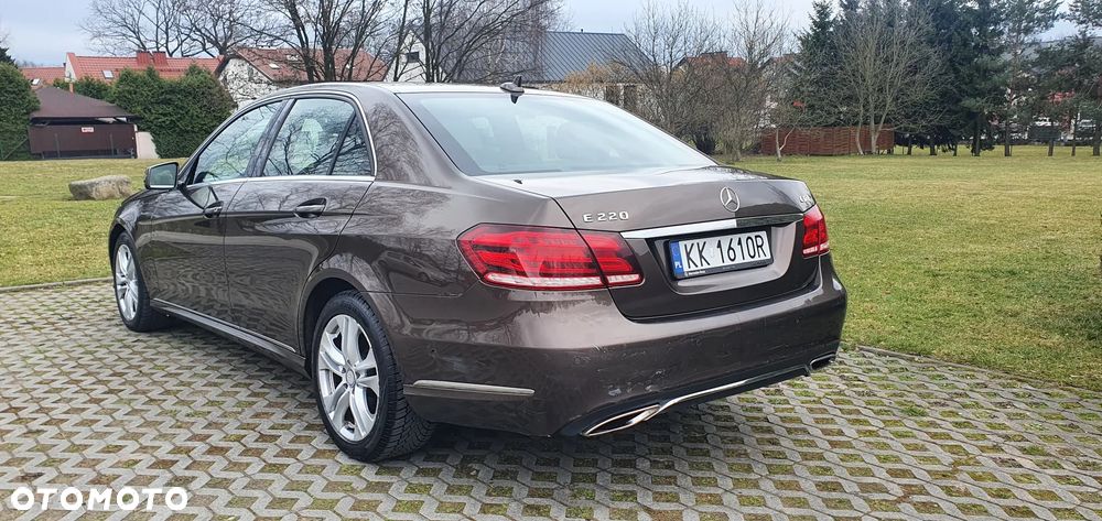 Mercedes-Benz Klasa E 220 CDI BlueEff Avantgarde - 17