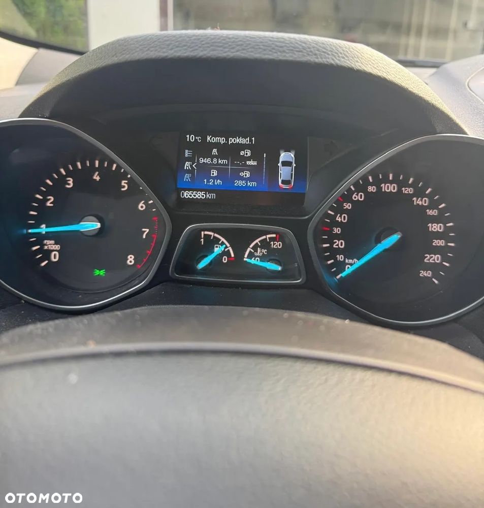 Ford Kuga - 9