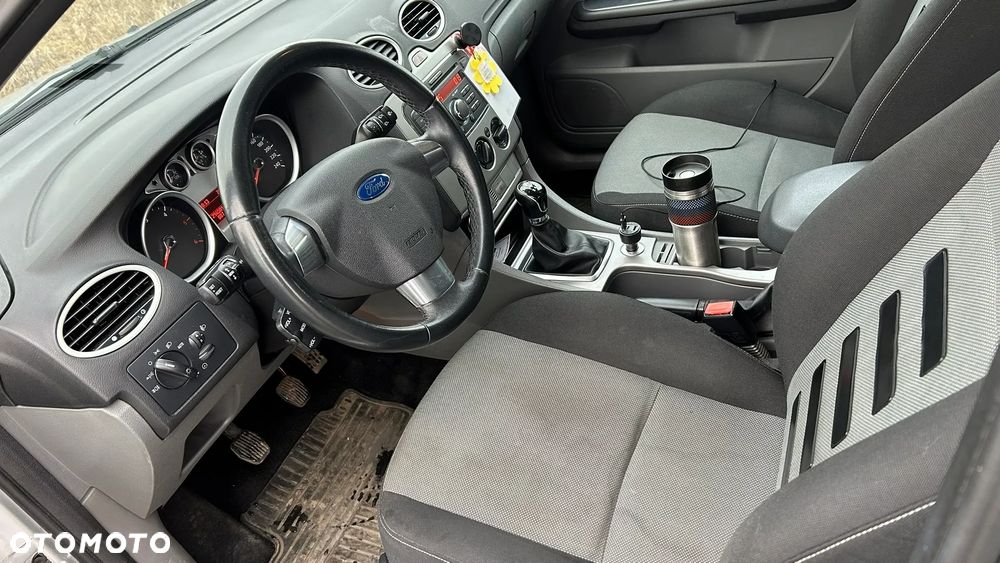 Ford Focus - 11