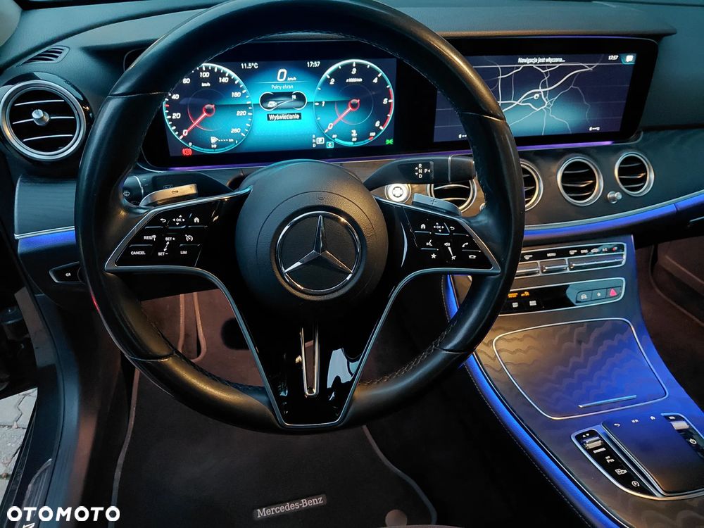 Mercedes-Benz Klasa E 220 d Avantgarde - 16