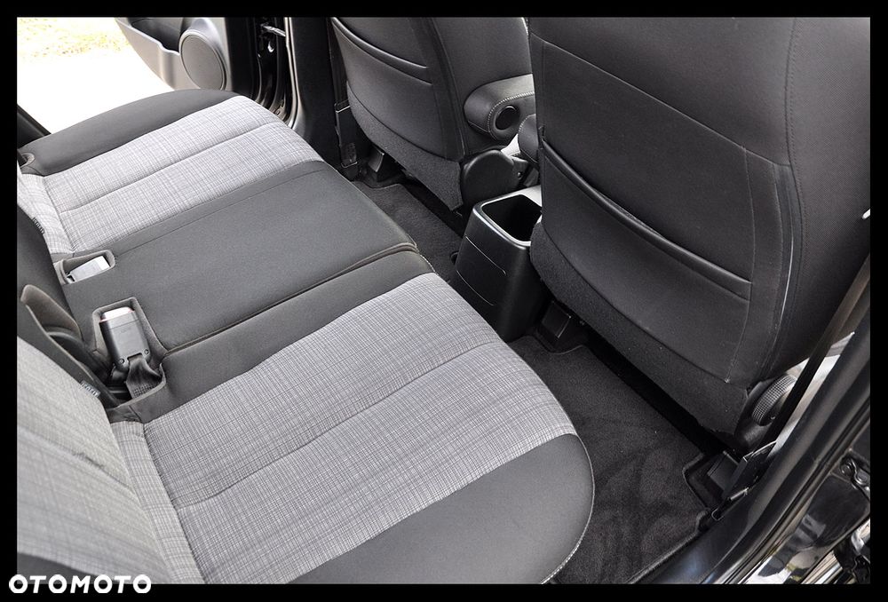 Kia Venga 1.4 CVVT Business Line - 26