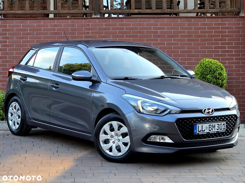 Hyundai i20 blue 1.2 Advantage+ - 15