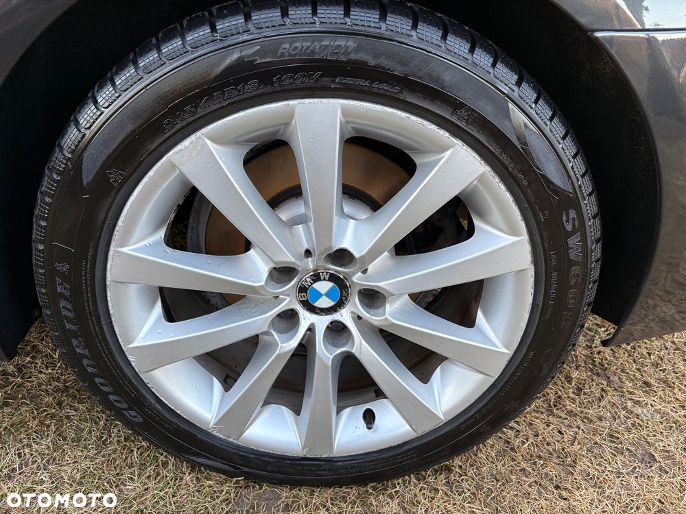 BMW Seria 5 525d - 12