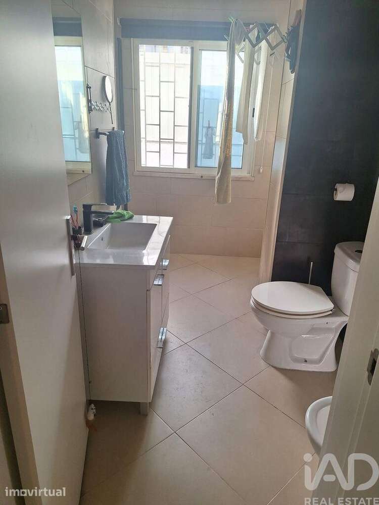 Apartamento T2 em Laranjeiro e Feijó de 72,00 m2 - Grande imagem: 5/15