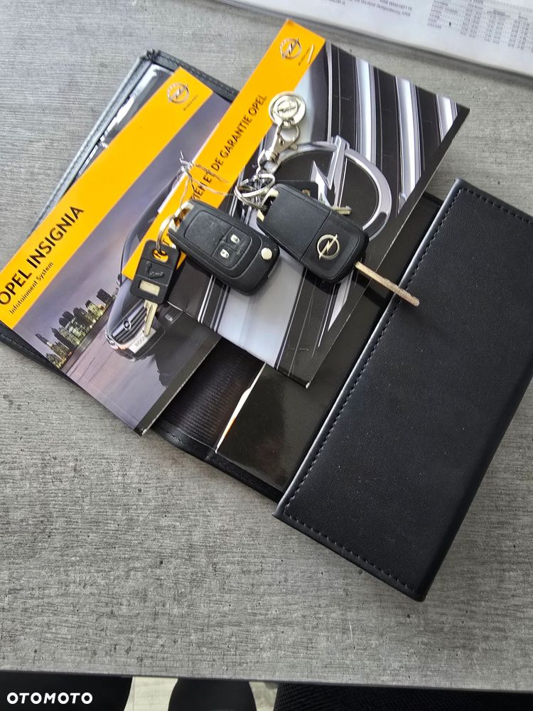 Opel Insignia 2.0 CDTI Cosmo 4x4 - 19