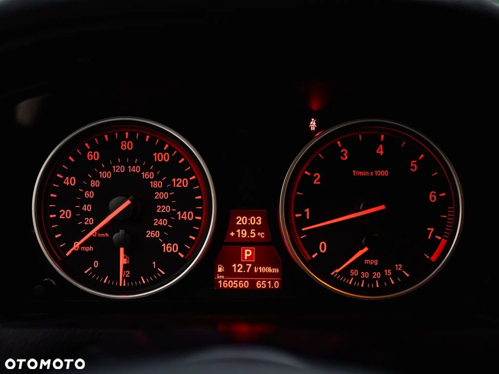 BMW X5 xDrive35i - 33