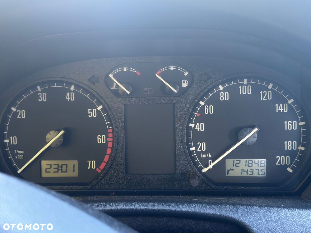 Skoda Fabia 1.2 HTP Classic - 13