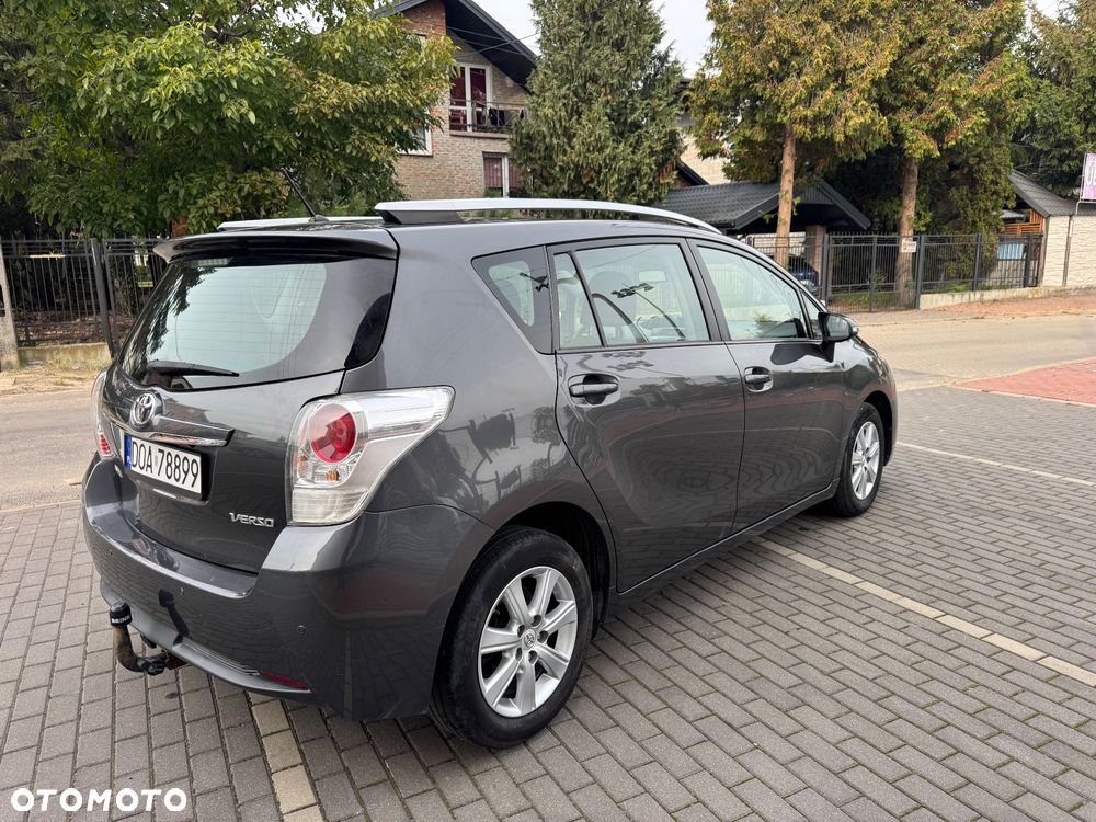 Toyota Verso - 7