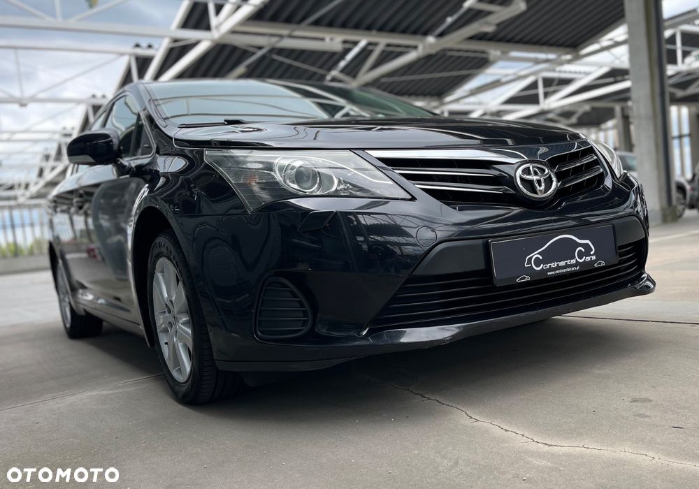 Toyota Avensis 1.6 Comfort - 2