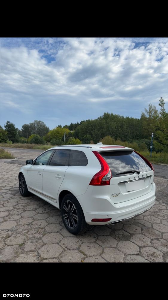 Volvo XC 60 D4 AWD Momentum - 6