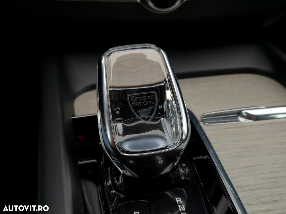 Volvo XC 60 B4 D AWD Geartronic Inscription - 13