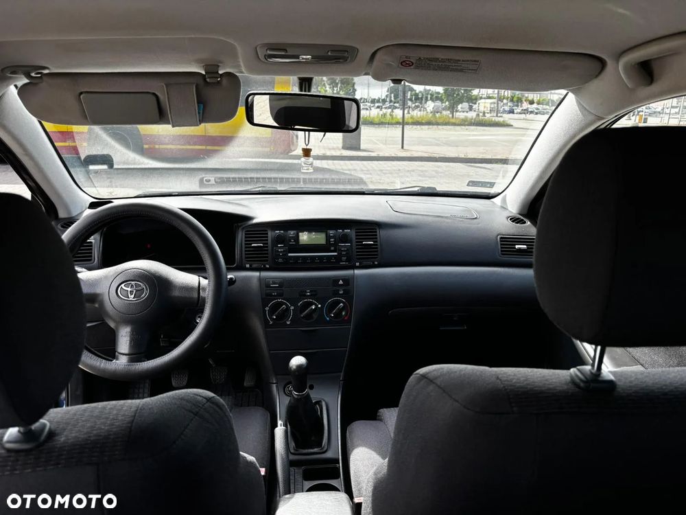Toyota Corolla 1.6 VVT-i Sol - 9